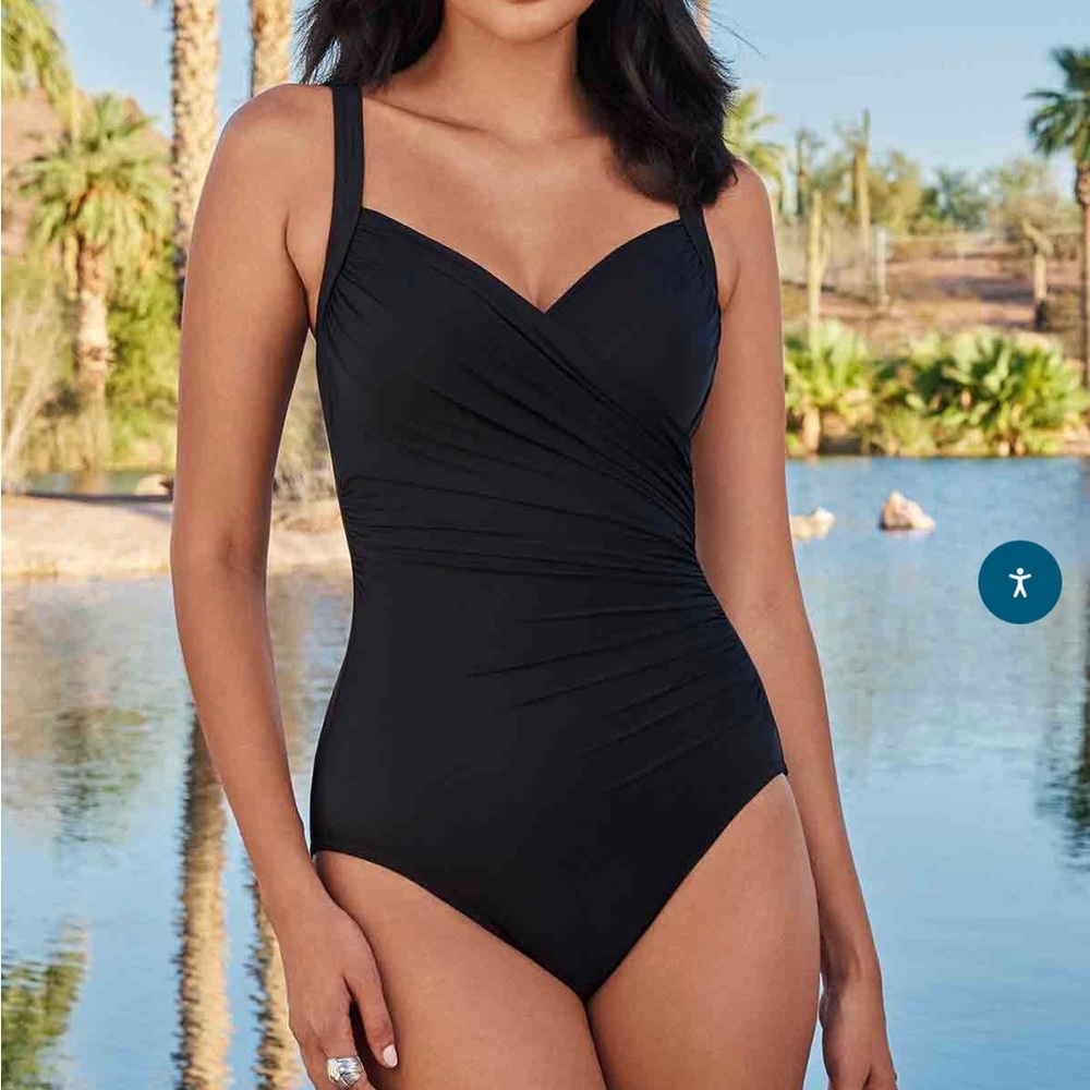 NWOT! Miraclesuit black Sanibel one piece swim suit size 10